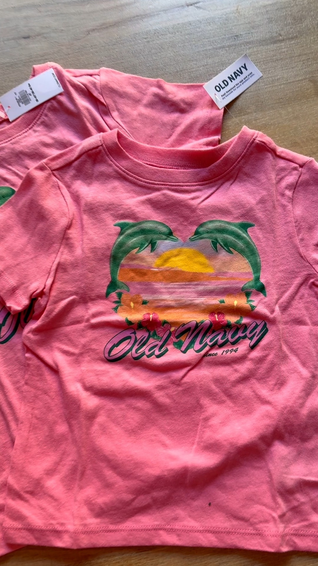 Are we kidding?! This old navy toddler tee is giving Lisa Frank vibes and it’s only $6! All the nostalgia!✨🌺🐬🩷🌅

Y2K fashion, Lisa Frank, old navy haul, toddler style

#LTKKids #LTKBaby