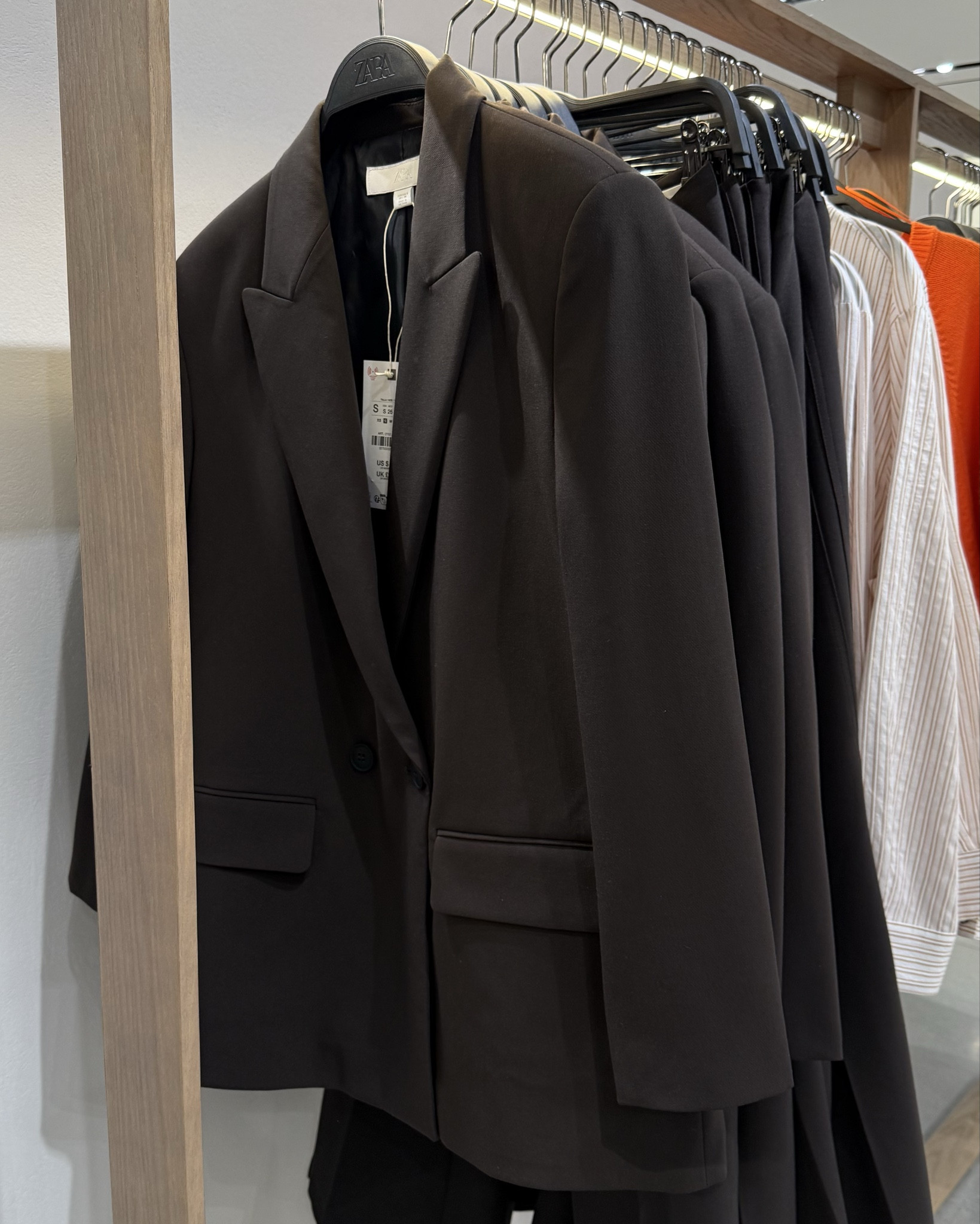 Day to Night Outfit! 

Chocolate brown is the neutral this season 🤎 This blazer instantly elevates any outfit, office, brunch, or date night. I’m obsessed with the tailored fit and luxe color.

#chocolatebrown #blazerstyle #fallfashion #neutraloutfits #wardrobebasics #ltkfinds #ltkstyle #ltkunder100 #workwearinspo #elevatedbasics 

#LTKuk #LTKspring #LTKeurope