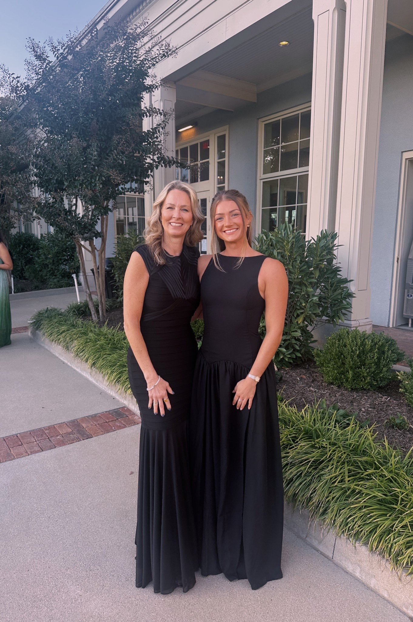 wedding guest dress🩶