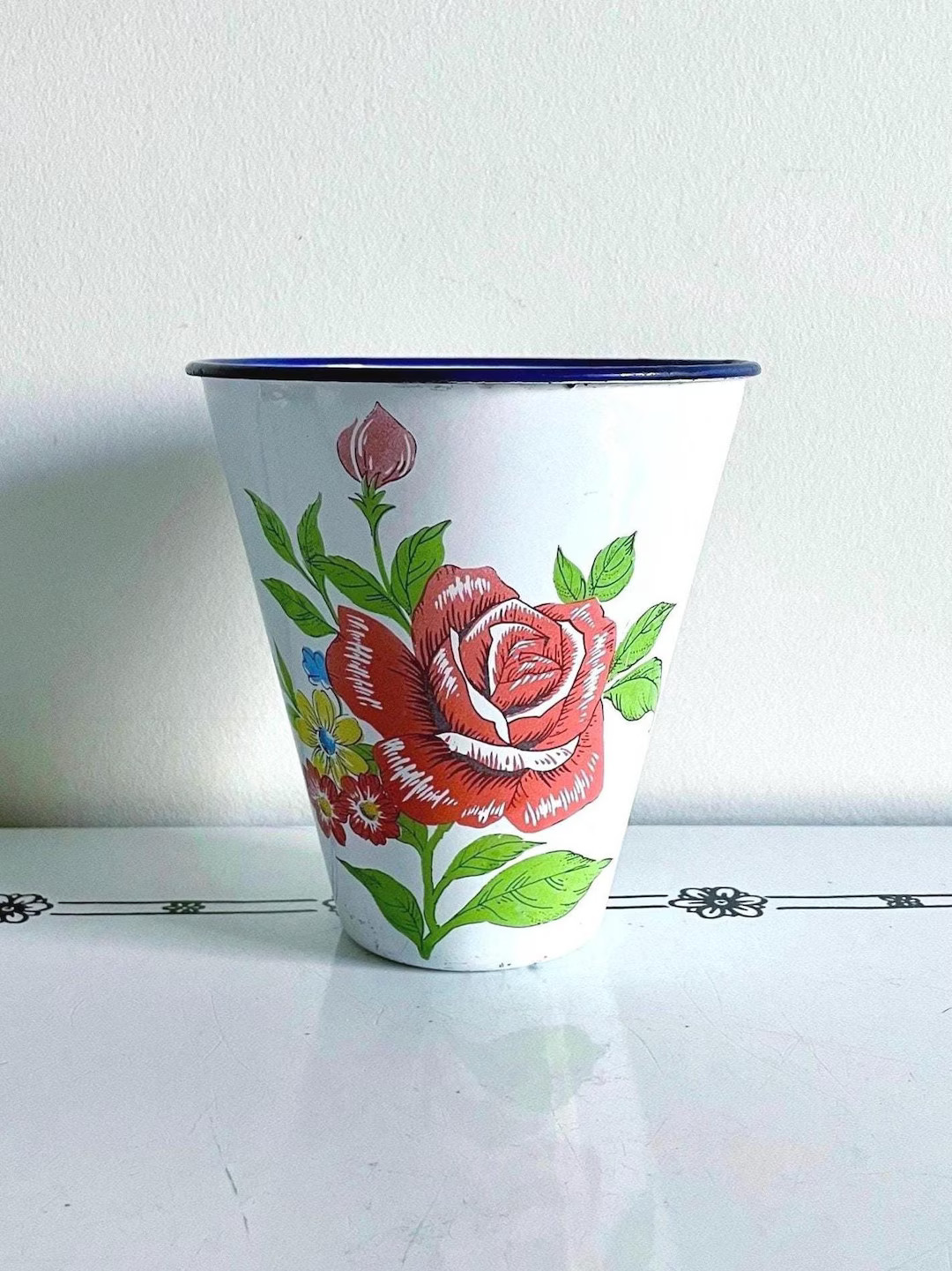 Vintage White Enamelware Rose Floral Pattern Flower Pot Vase - Etsy | Etsy (US)