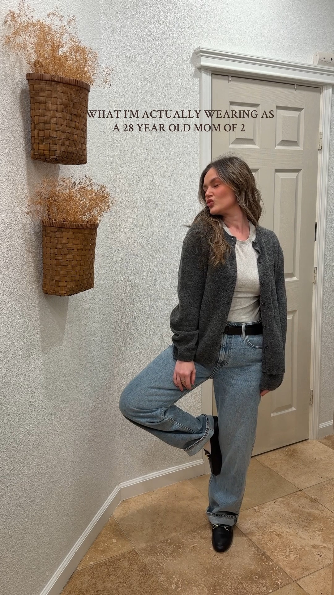 Comfy + casual 🤍

#LTKFindsUnder50 #LTKSaleAlert #LTKMidsize