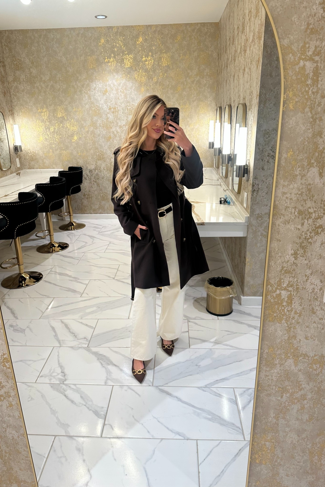 Work fit of the day 
Small in trench and shirt 
27 in jeans 

#LTKWorkwear #LTKFindsUnder100 #LTKSeasonal