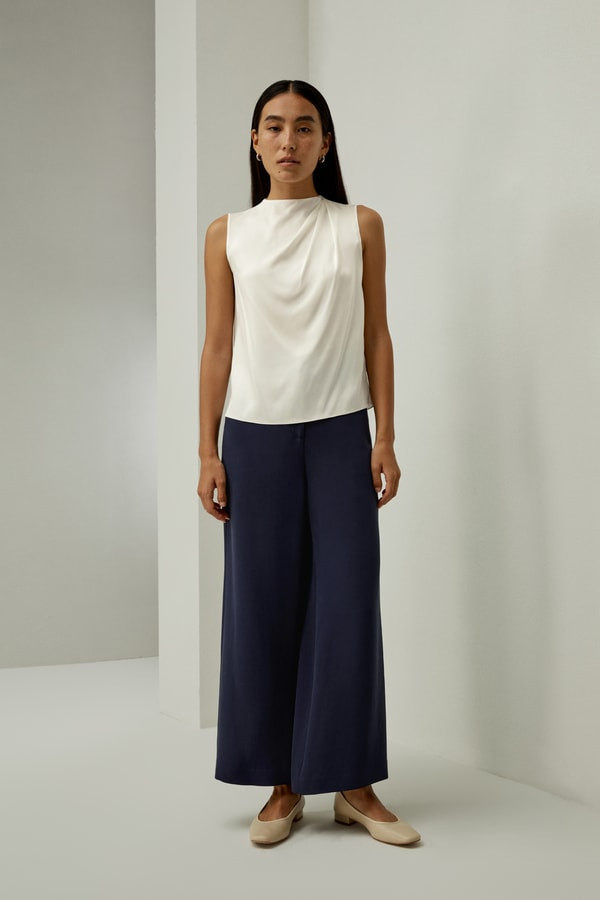 Sleeveless Silk Top with Pleated Shoulder Seam | LILYSILK