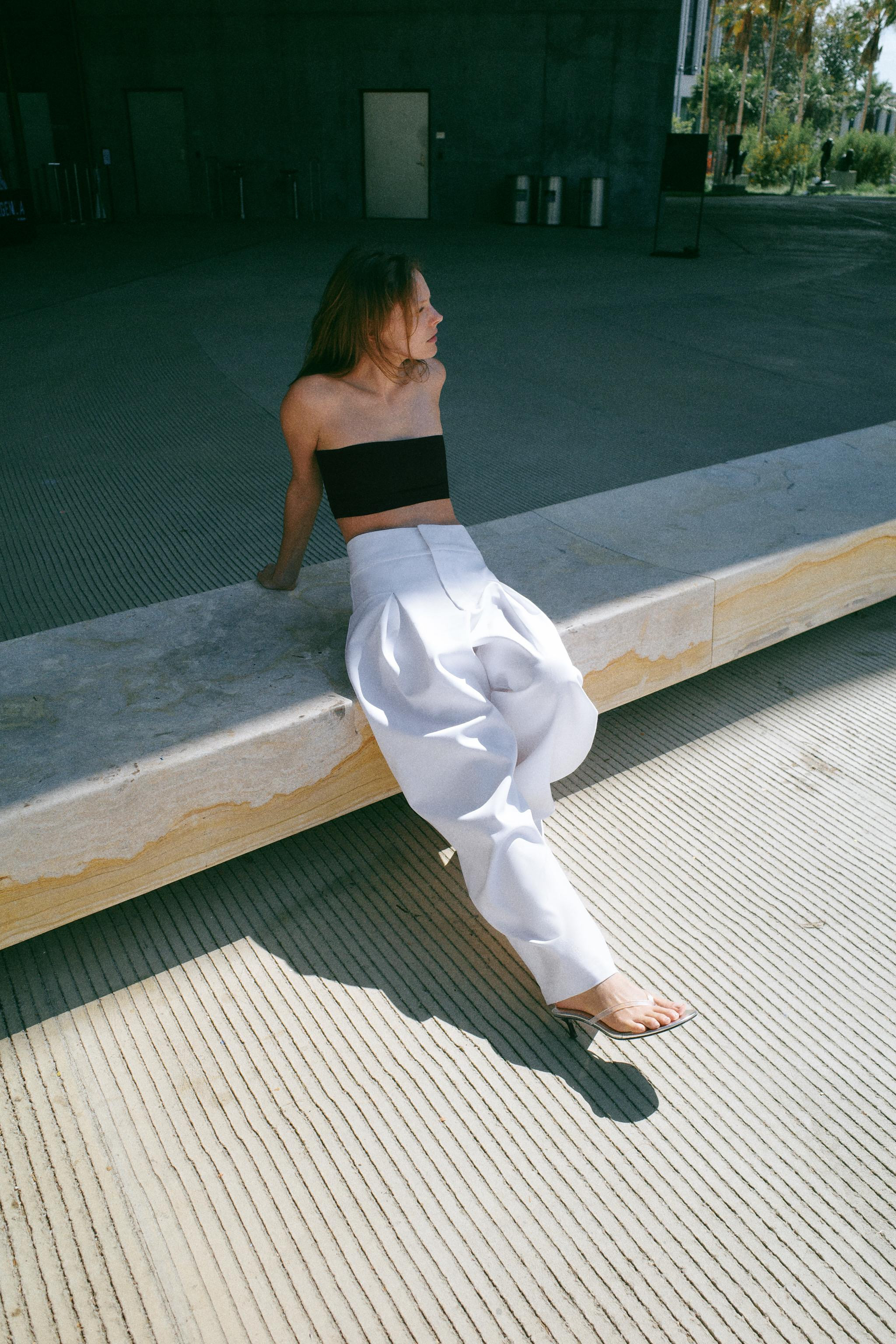 BALLOON TROUSERS WITH PLEATS | Zara UK
