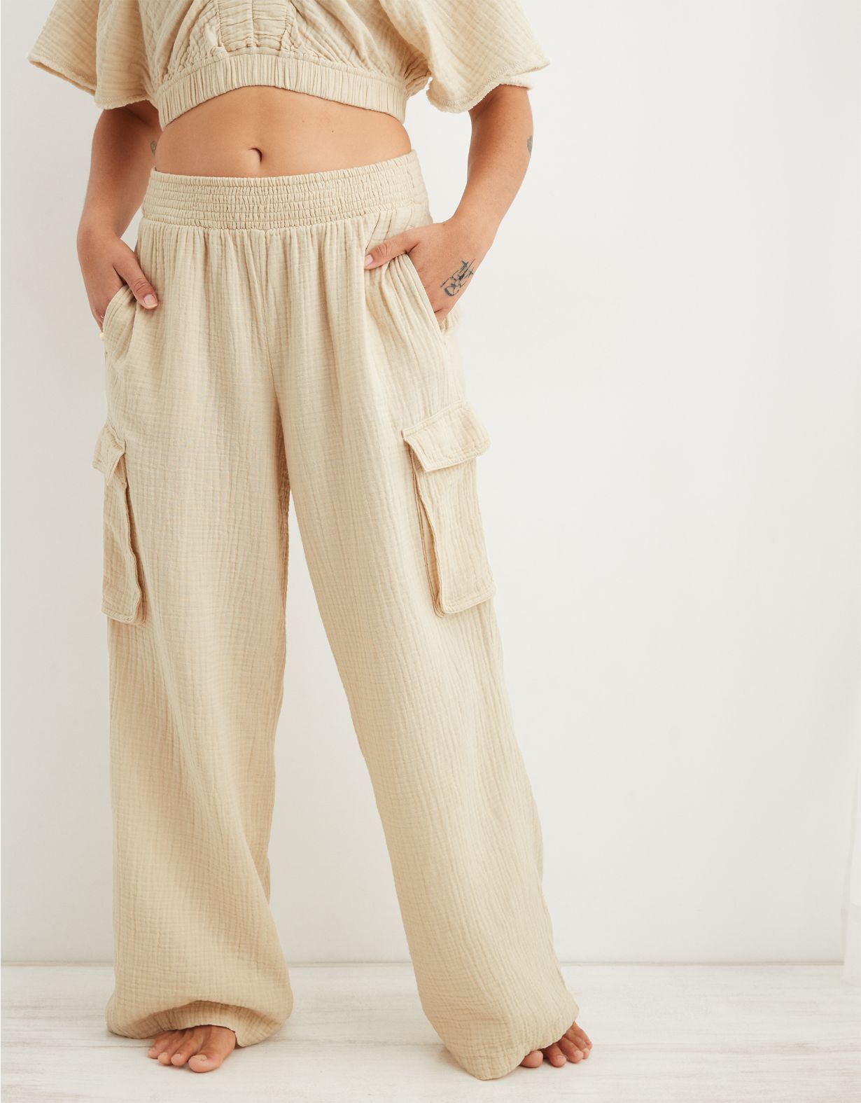 Aerie High Waisted Pool-To-Party Cargo Pant | Aerie