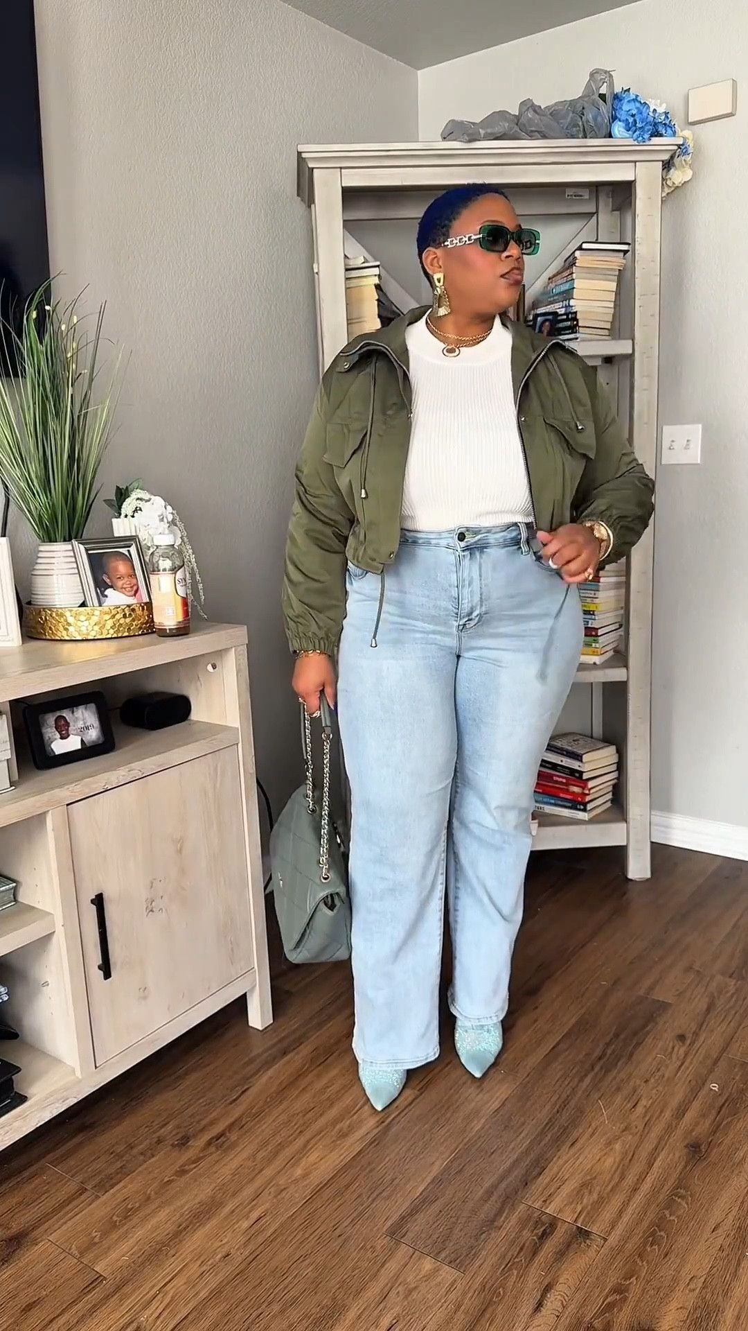 LTK FINDS:

Super cute elevated casual look for the girls! Plus size friendly jeans with casual army green jacket and sweater. 

#LTKPlusSize #LTKgrwm #LTKFindsUnder50