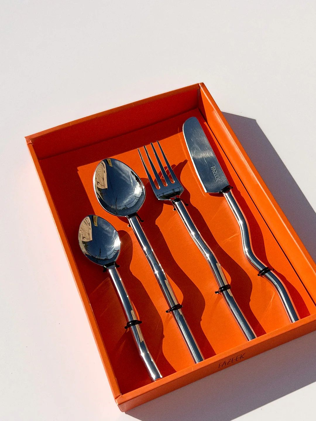 Wave Cutlery, 4 Piece Set - Silver | Lisa Says Gah