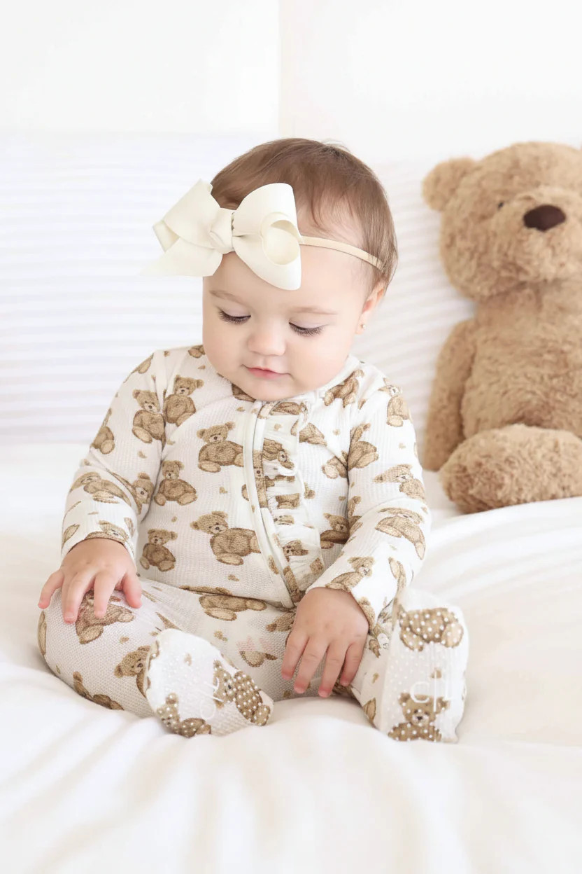 Beary Sweet Bamboo Waffle Zipper Ruffle Footie | Caden Lane