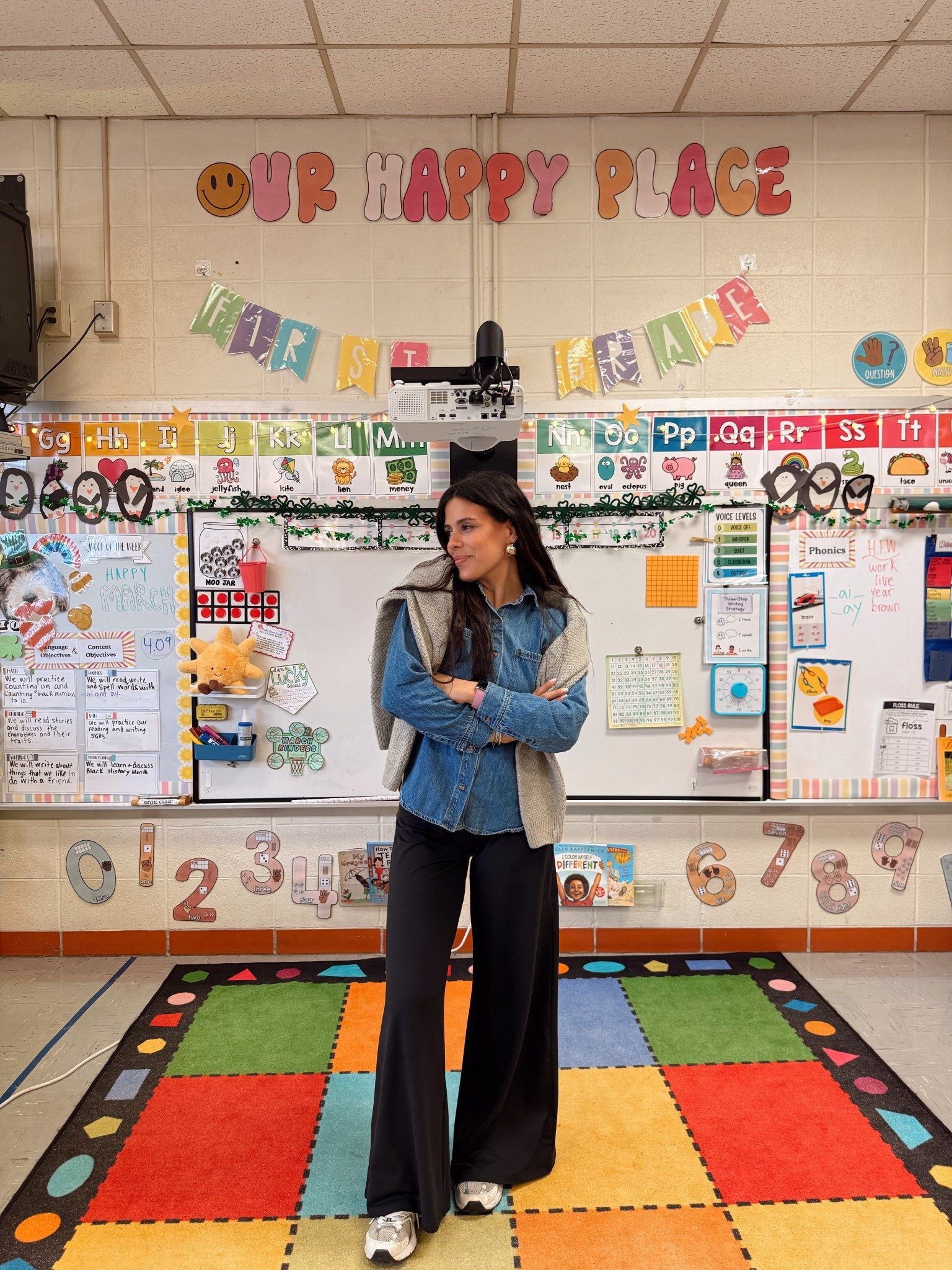 Cozy and casual teacher outfit, obsessed with these soft wide leg pants!!!

#LTKootd #LTKWorkwear