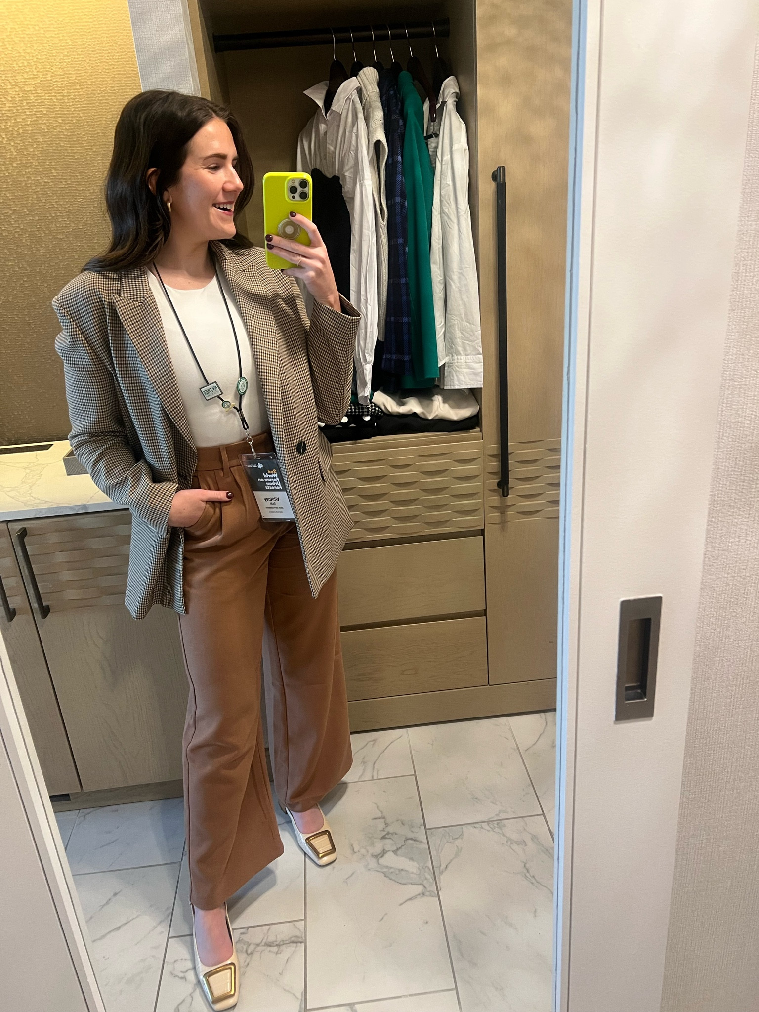 Blazer from zara and shoes Sam Edelman!! I LOVE these Sloan pants from Abercrombie. Wearing a 26 in curve love.

A go to work outfit for me.

#LTKsalealert #LTKGiftGuide #LTKworkwear