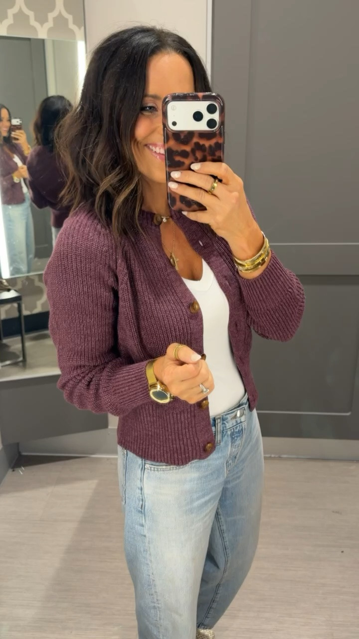This Target cardigan is SO soft 👏🏻The perfect little layer to throw on with jeans—easy, cute, and perfect for fall!

@Target 

#TargetFinds #TargetFashion #TargetStyle #TargetOutfit #FallFashion #FallStyle #Cardigan #FallBasics #AffordableFashion #ClosetStaples #LTKCreator #LTKFashi