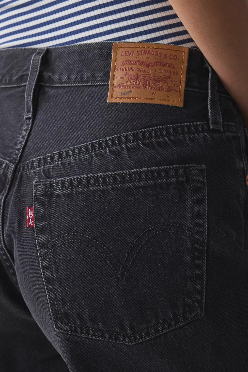 Levi's® 501 Mid-Thigh Cutoff Denim Short | Urban Outfitters (US and RoW)