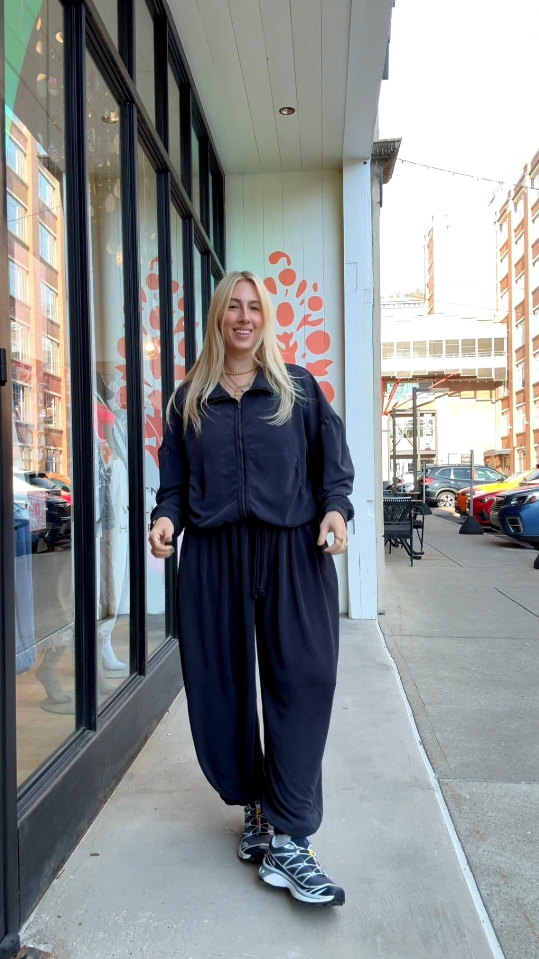 🖤🖤🖤🖤

Jacket / L
Pants / L

Free people, FP movement, free people movement, horizon zip up, momentum pants, casual outfit, outfit inspo, free people outfit, athleisure, chic outfit, athleisure, outfit of the day 

#LTKootd #LTKU #LTKActive