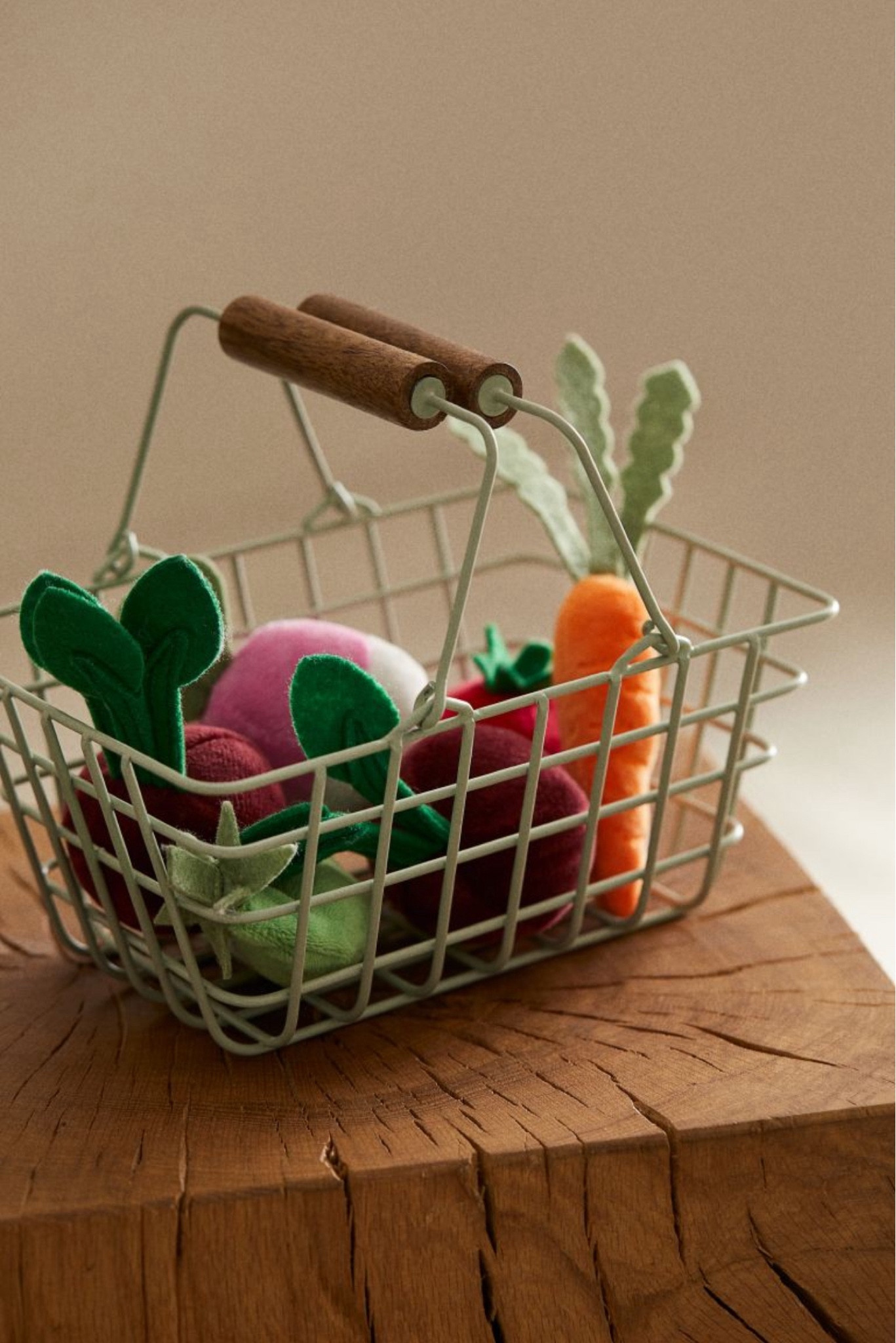 H&M New Arrivals | Pretend Play Wire Shopping Basket 

#toys #pretendplay #playroom #toddlertoys #kidstoys #montessori #playkitchen 

#LTKfamily #LTKbaby #LTKkids