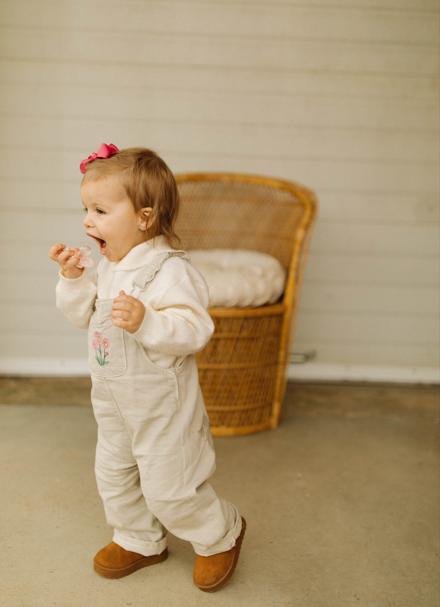 1 and sooooooo sassy! This is the sweetest overall outfit ever 🥹🥹 I am now obsessed with Zara… I’m sad that Zara is not a link but that is where the whole fit is from! I linked the bow and boots 🩷

#toddlergirloutfits
#ltkbabystyle
#toddlerfashion

#LTKbaby #LTKHoliday #LTKkids