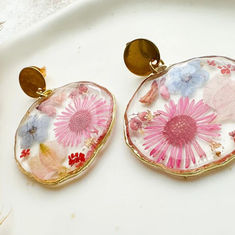 Dried flowers earrings, Resin hoop earrings, 30th birthday gift for her, Pressed flower earrings,... | Etsy (US)