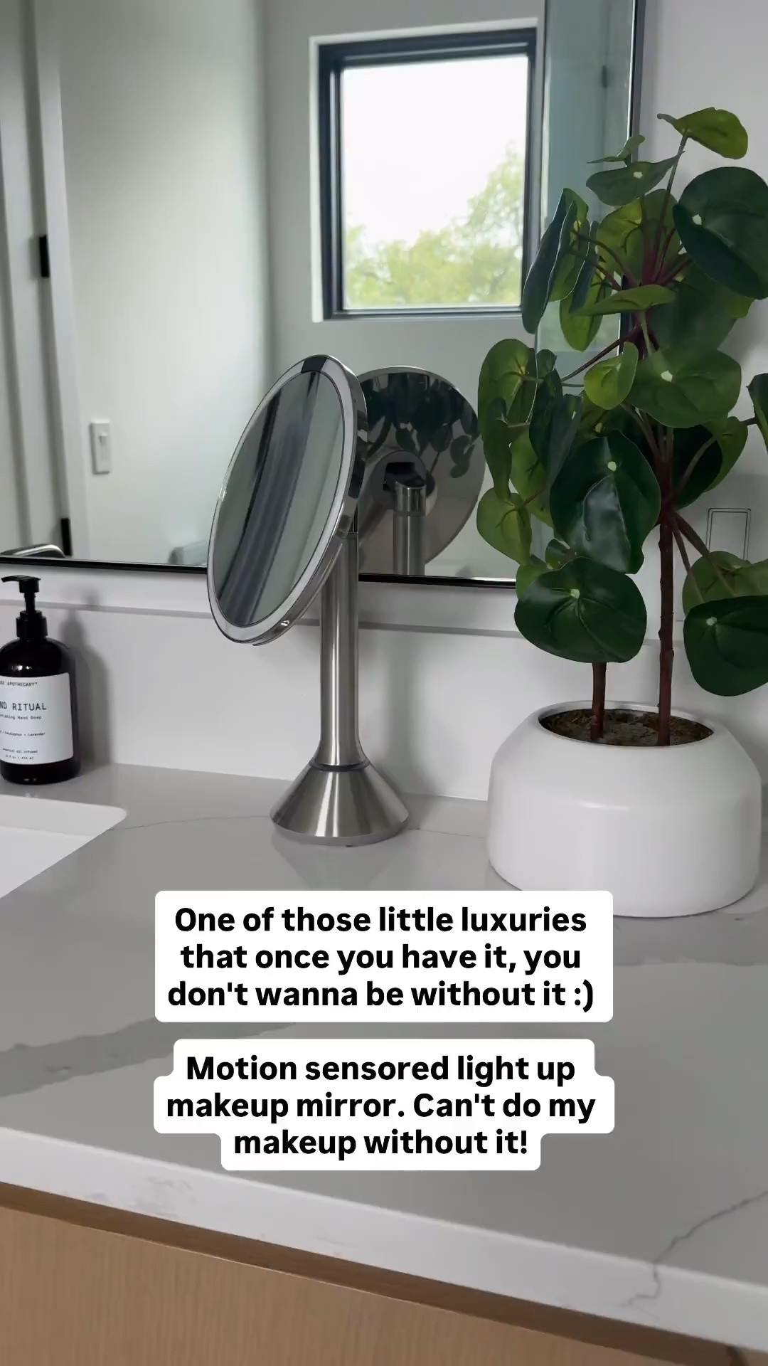The motion sensored magnifying mirror I can't be without!! Get it for 15% off!

#LTKSaleAlert