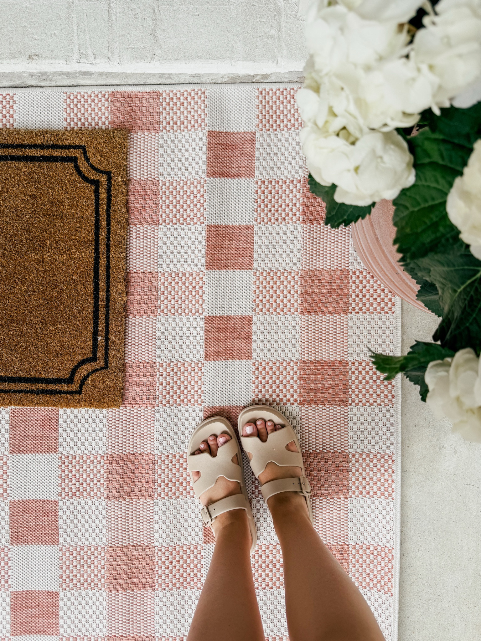 Spring front porch refresh! This rug is so good and on sale!

THEBLOOMINGNEST target sandals spring summer welcome mat outdoor rug pot 

#LTKHome #LTKStyleTip #LTKSeasonal