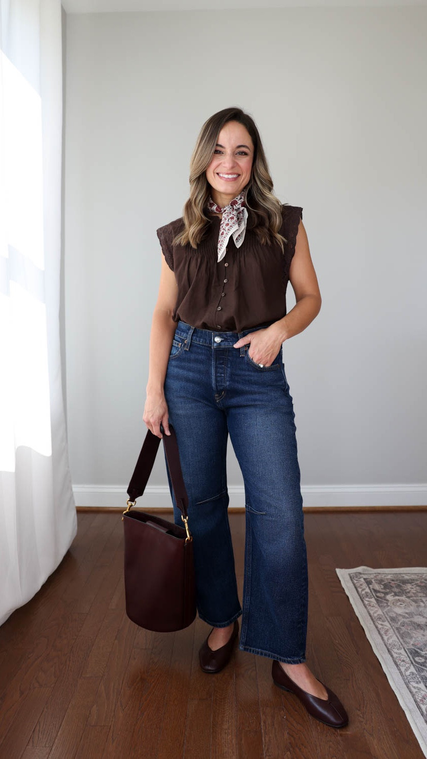 Two great pairs of jeans from @Madewell I would check out while they’re on sale (plus some really great tops and accessories on sale as well). 

Take 20% off your order with code LTK20 through 8/17

Darted Barrel Jeans: petite 24 in midnight stone wash 
Wide Leg Jeans: petite 25 in sunnyside wash
Floral Chateau Top: xxs in vanilla 
Brown Lace Trim Top: xxs in dark chicory
Denim Boxy Cop Top: xxs 
‘90s Envelope Tee: xxs in horizontal mini stripe 
Great Glove Flat: tts in rich burgundy 
Maren Bucket Bag in rich burgundy 

#madewellpartner #ad #madewell

#LTKxMadewell #LTKPetite