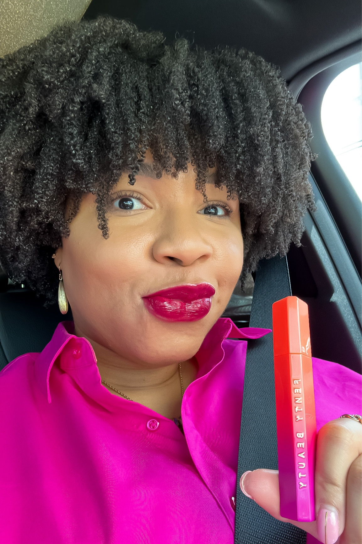 I’m loving my Fenty Poutsicle Hydrating Lip Stain. Wearing shade Fuschia Wife (limited edition). It’s so vibrant.

Lipstick 
Lip gloss 
Lip stain
Beauty finds
Makeup finds

#LTKbeauty