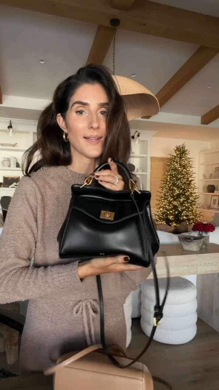 Gifts you’ll want to keep for yourself #giftideas #amazon #amazongifts #stylinbyaylin #aylin #cozygifts #holidays 

#LTKFindsUnder100 #LTKHoliday #LTKGiftGuide