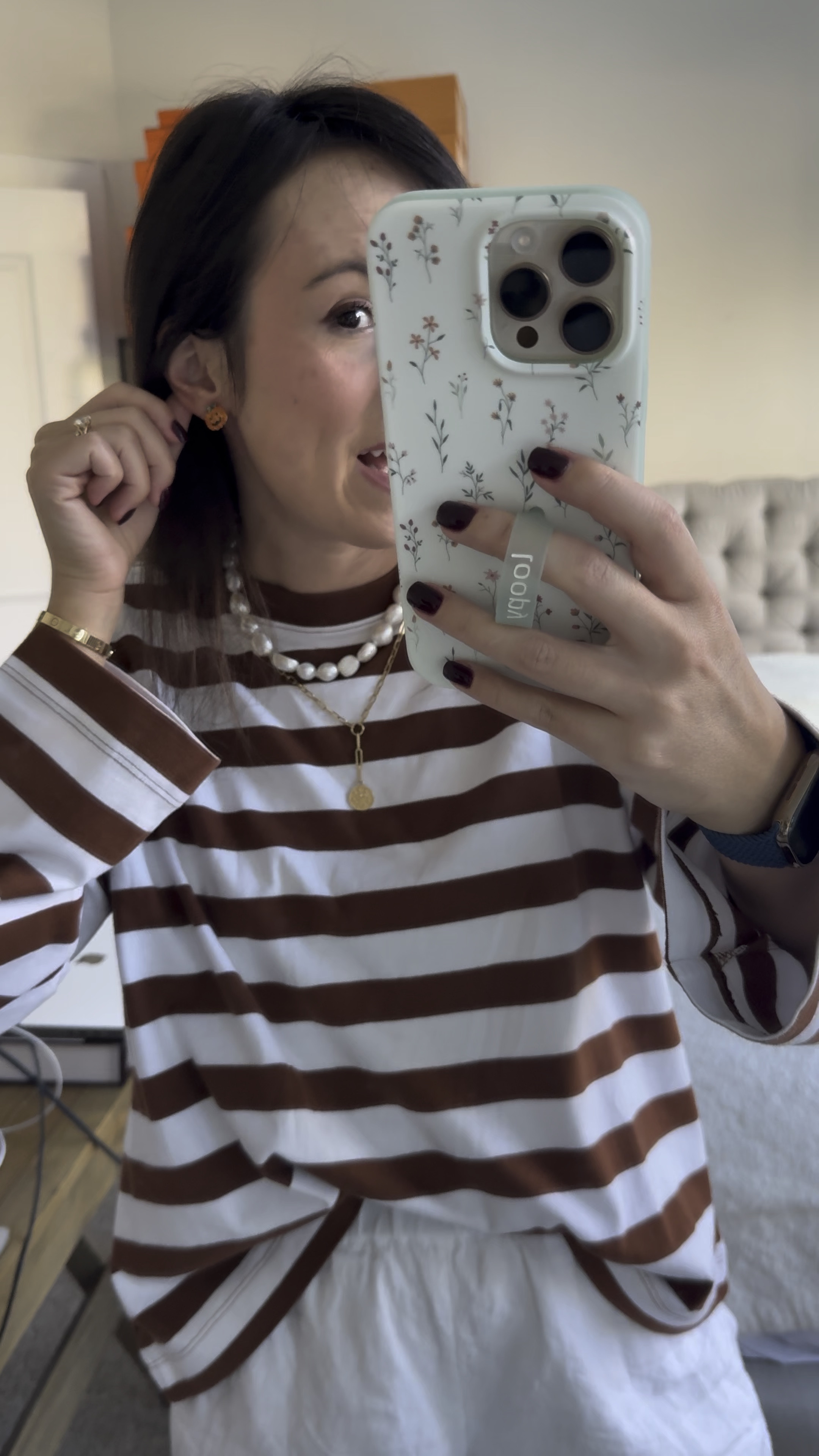 Madewell tee (xs) j crew linen shorts (xs)



#LTKSeasonal #LTKStyleTip #LTKFindsUnder100