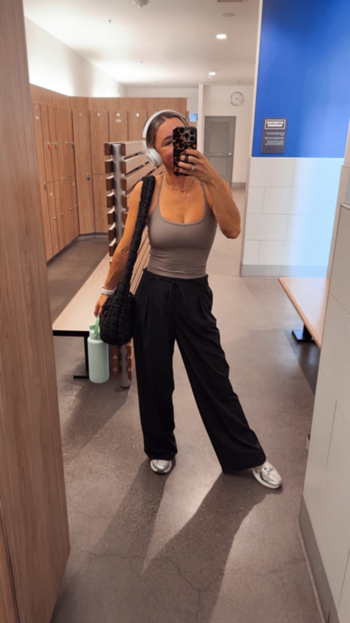 Workout wear, fitness clothes, gym, clothes, athleisure, over 40, fit moms 

#LTKSeasonal #LTKActive #LTKOver40