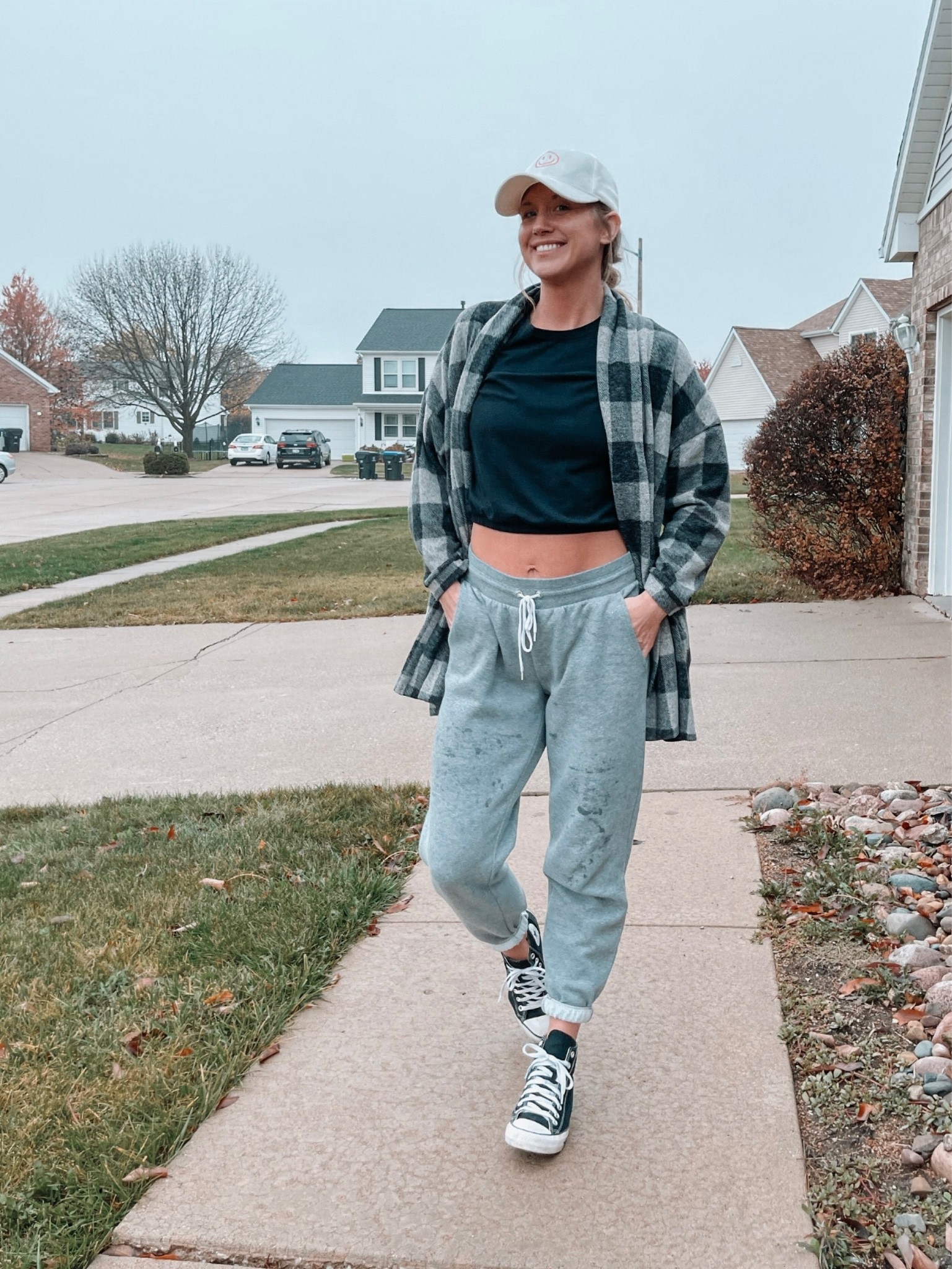 Women’s fall cozy outfit | Amazon cardigan | Abercrombie tee | Target sweatpants | The Styled Collection smiley hat | converse high tops 

#LTKSeasonal #LTKunder50 #LTKfamily