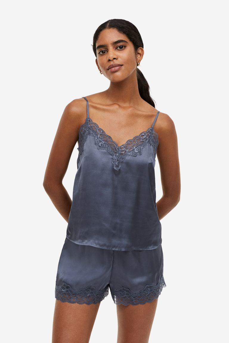Schlaftop und Shorts | H&M (DE, AT, CH, NL, FI)