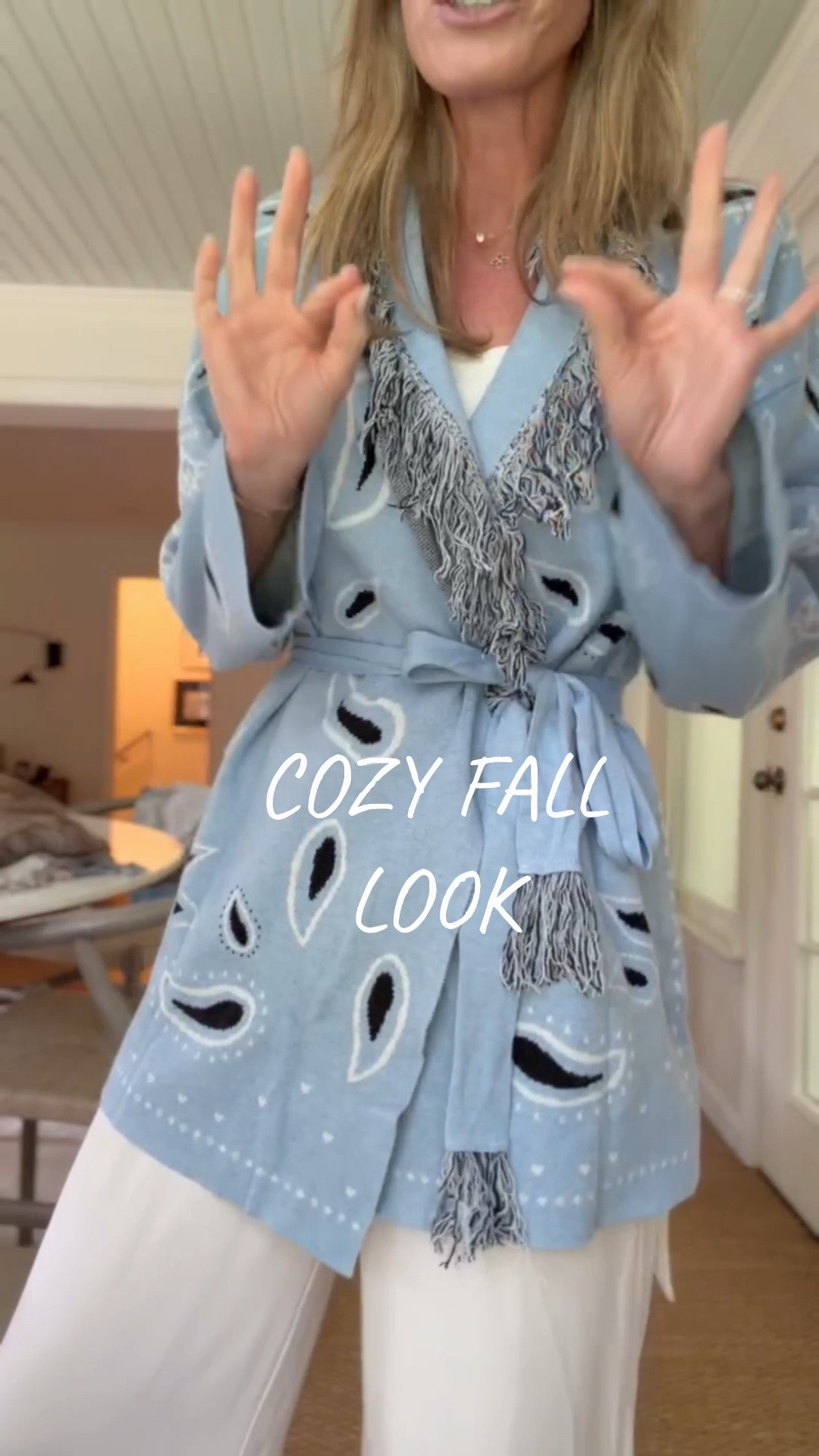Perfect cozy look for fall!! Wearing size large