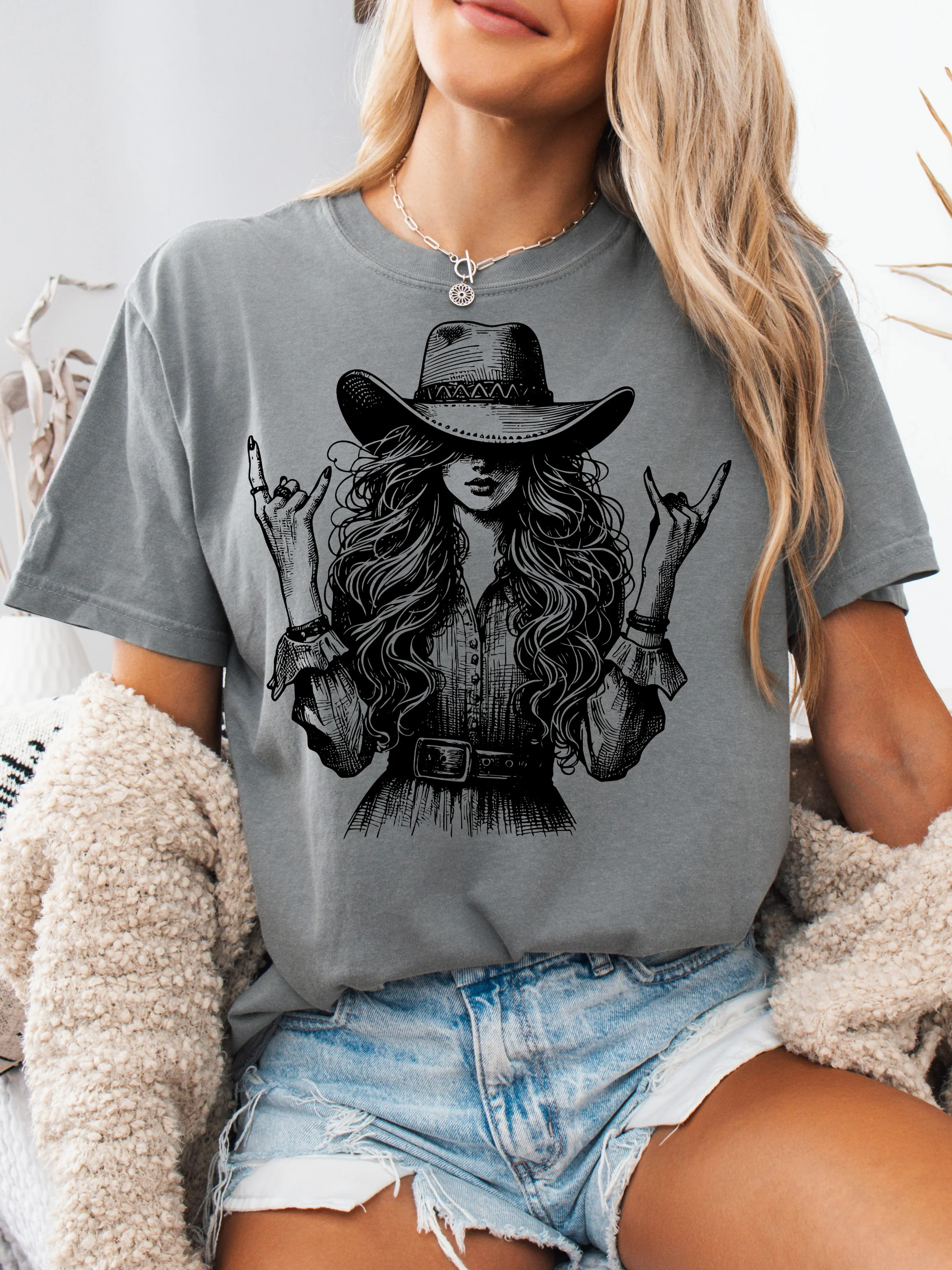 Lainey Cool Cowgirl Graphic | Willow Boutique