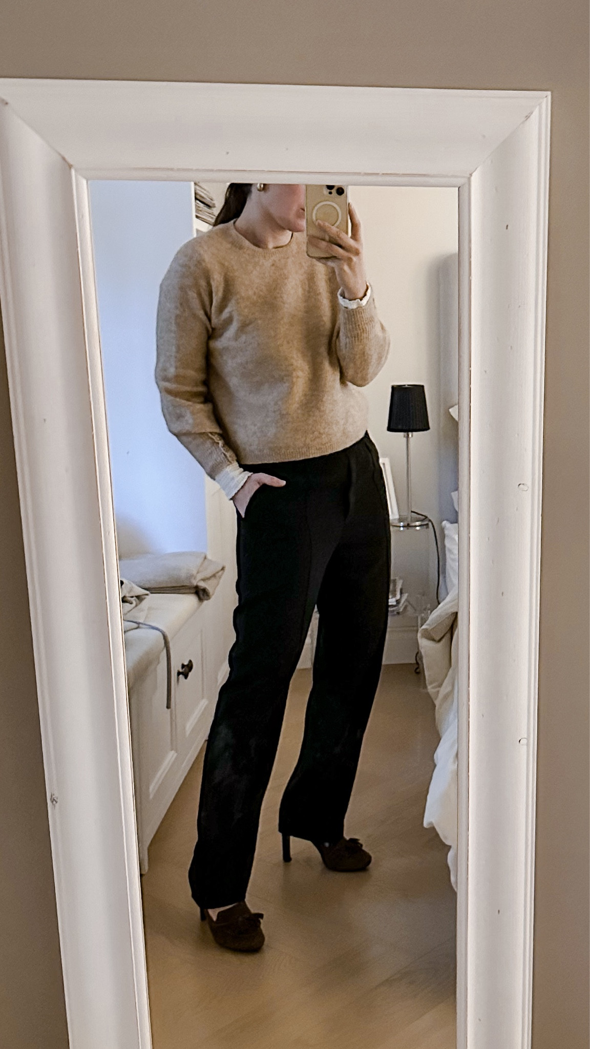 Monday back to work. 
Black and neutral 

#LTKover40 #LTKstyletip #LTKworkwear