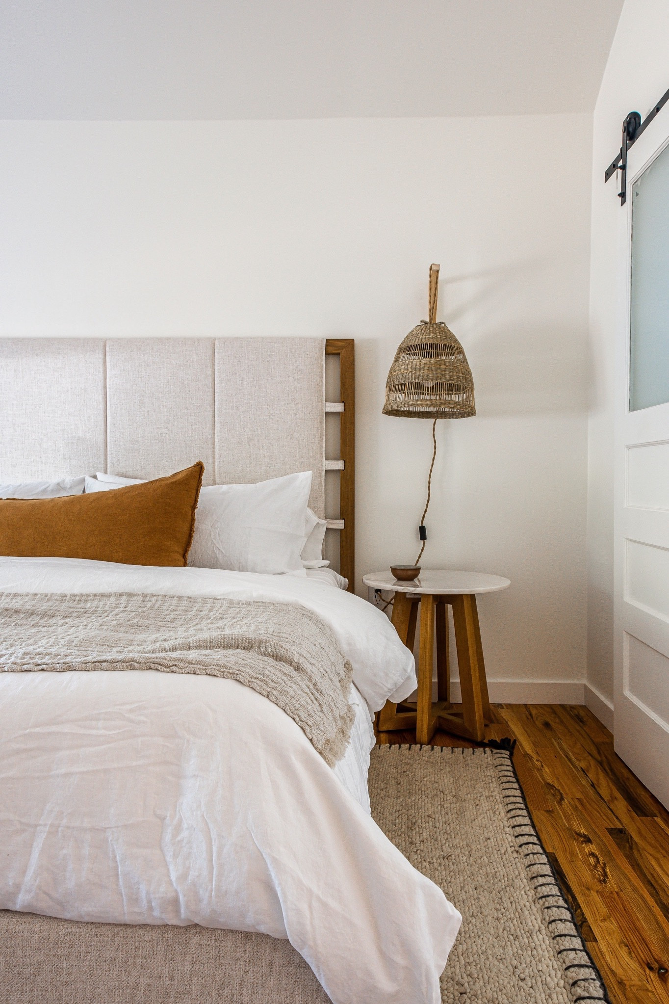 The primary bedroom bed in my #fredericksburg #texas vacation rental is my favorite and I may get it for my primary home. 

Want to come stay? Find the house on Airbnb or link in my Instagram bio

#LTKhome #LTKstyletip