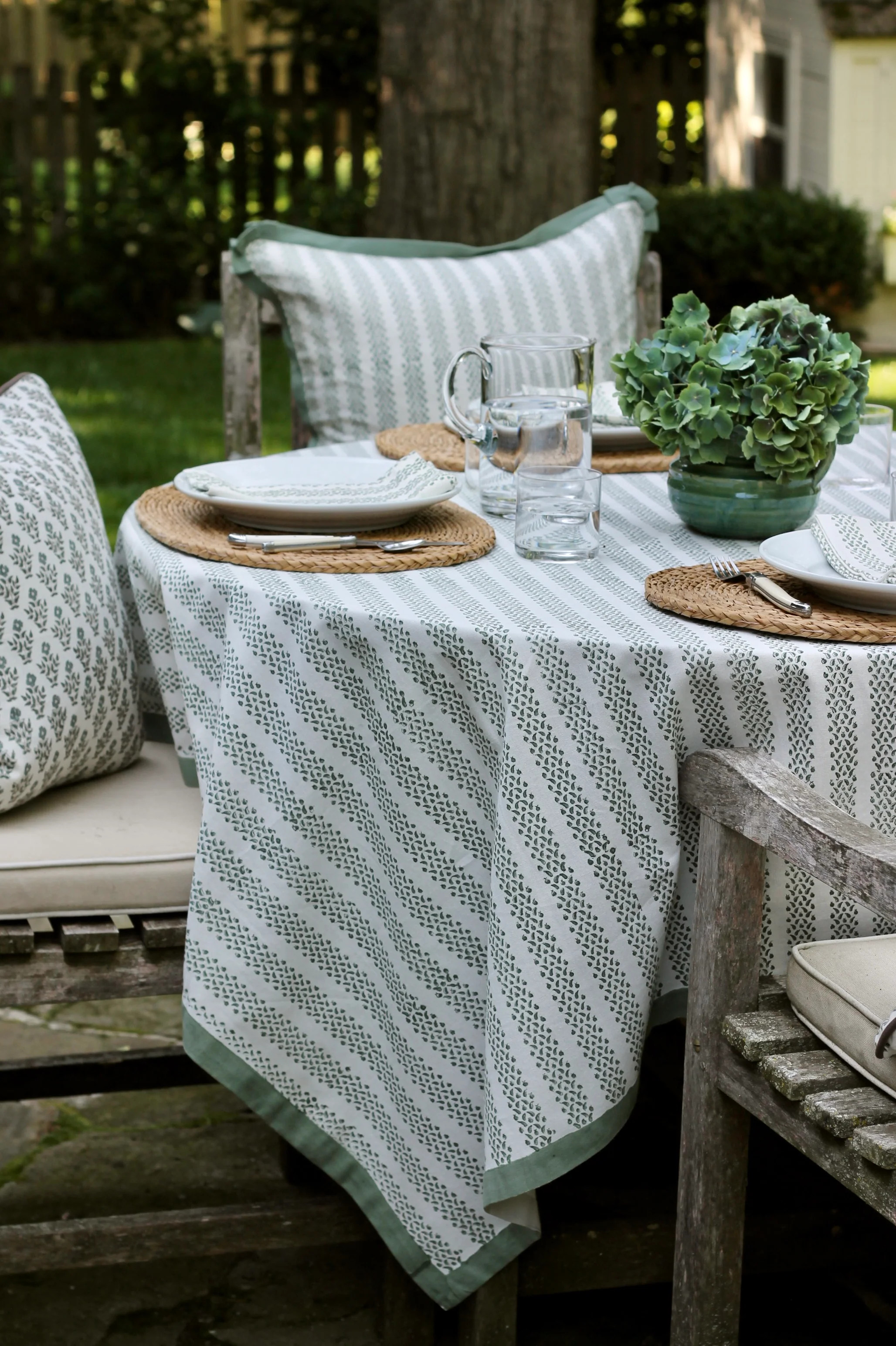 Berry Stripe Tablecloths, Green | JSH Home Essentials