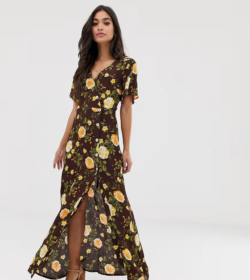 Miss Selfridge Petite maxi dress in floral print-Brown | ASOS (Global)