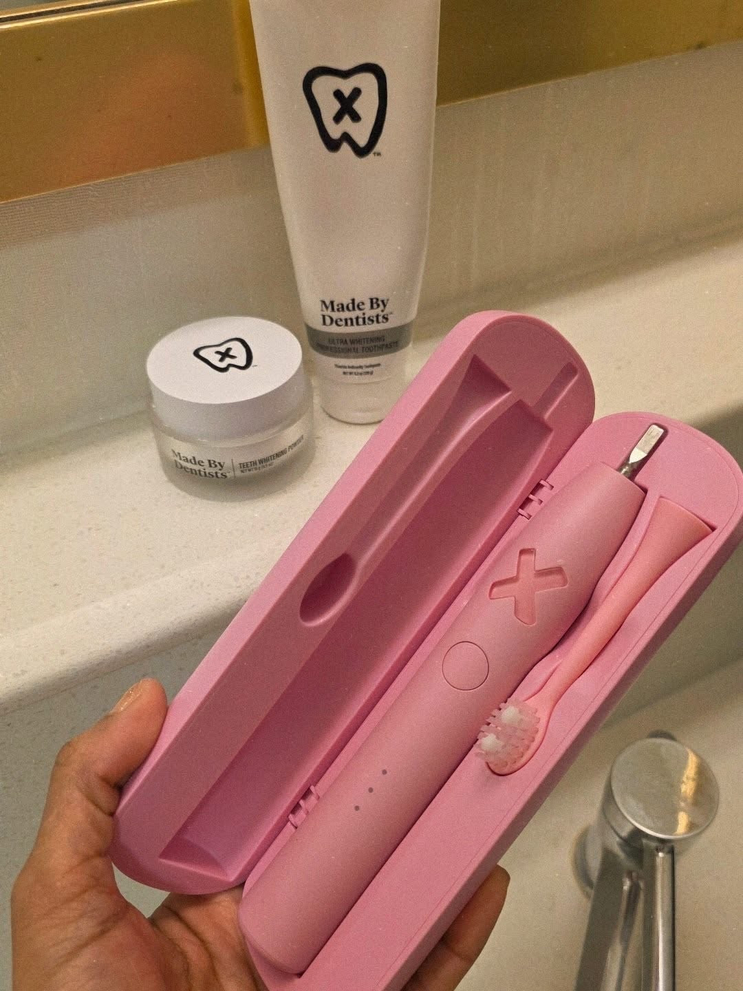 First time traveling with my @madebydentists toothbrush yall! 🙃

#madebydentists

#LTKBeauty #LTKmorningroutine #LTKTravel