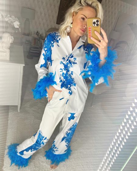 Literally the best lounge set ever. Feather pajamas, coord, feathers