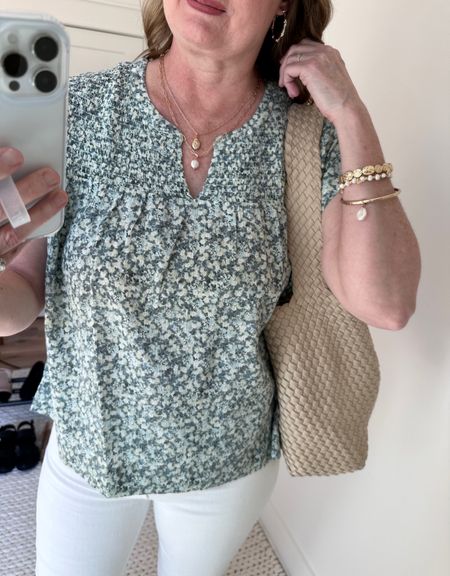 Early Spring Outfit 🌸 

Lucky Brand Smocked Top
Mother Hustler white jeans
Spanish Sandal Co. Ecru Nubuck Sandal
Tommy Bahama jewelry
Naghedi Hobo Shoulder Bag