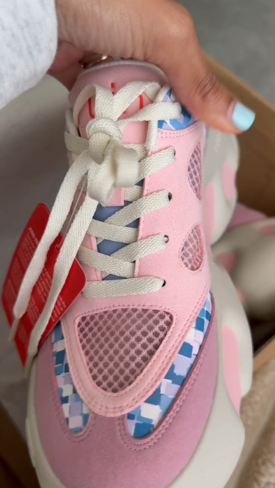 Retro chic meets everyday comfort 🤍 My favorite statement sneakers right now: the UIN Zarautz IX chunky shoes. These trendy retro-inspired sneakers elevate any casual outfit while keeping comfort a priority. Featuring a chunky platform sole, lightweight feel, and stylish vintage aesthetic—perfect for everyday wear, travel, or dressing up your casual looks. A must-have if you love fashion-forward comfort shoes ✨
Size 8 (tts)

chunky shoes, retro chic sneakers, chunky platform sneakers women, trendy fashion sneakers 2026, comfortable statement sneakers, lightweight chunky shoes, retro aesthetic footwear, travel walking sneakers women, casual everyday platform shoes, fashion sneakers for outfits, vintage inspired chunky sneakers, comfortable stylish sneakers

#LTKMothersDay #LTKSaleAlert #LTKWorkwear