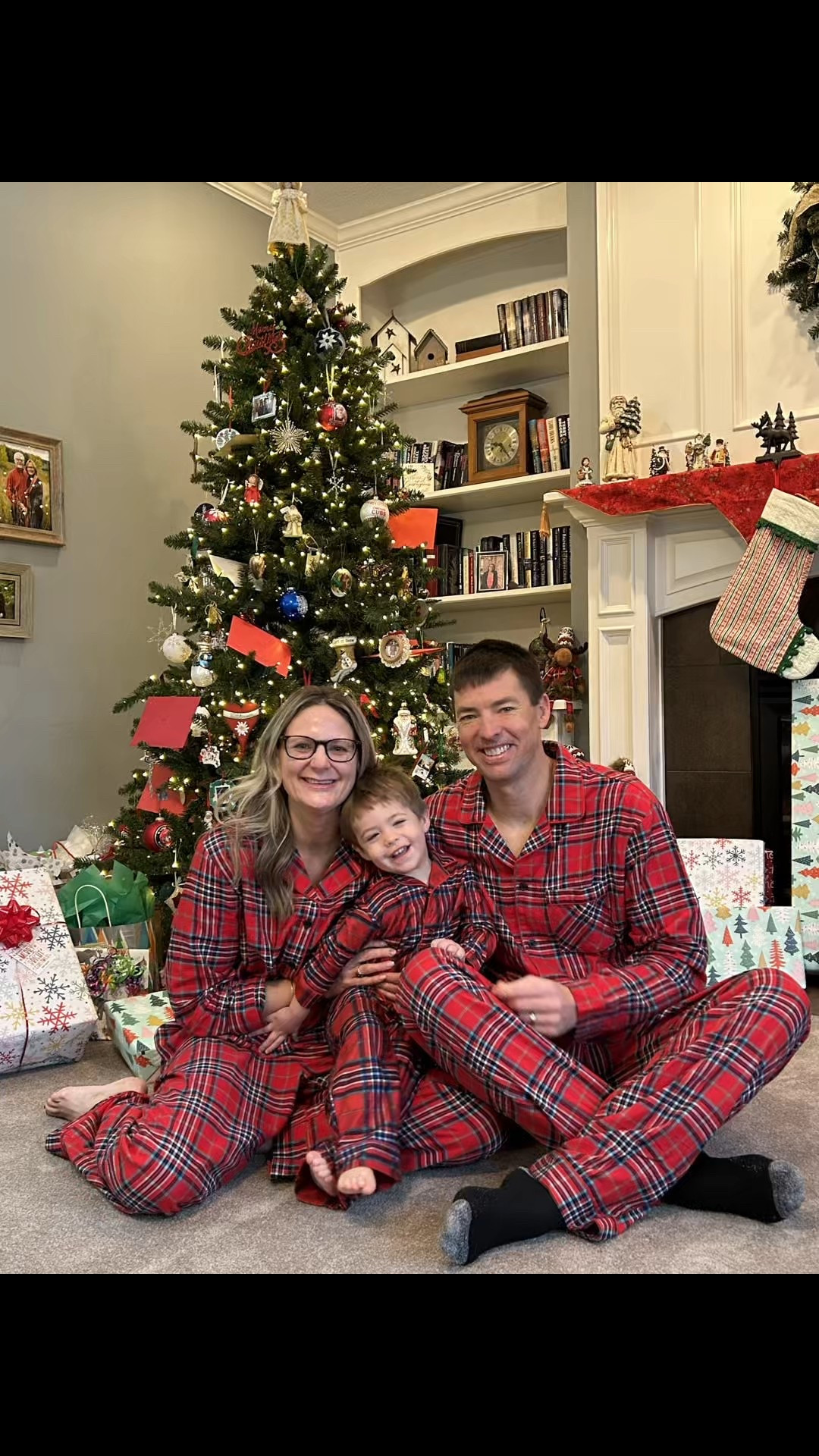 Christmas is only 3 days away! 🎄🎁 Are you ready? Now is a great time to pick up your matching holiday pjs to be ahead of the game next year! 

#LTKHoliday #LTKKids #LTKGiftGuide