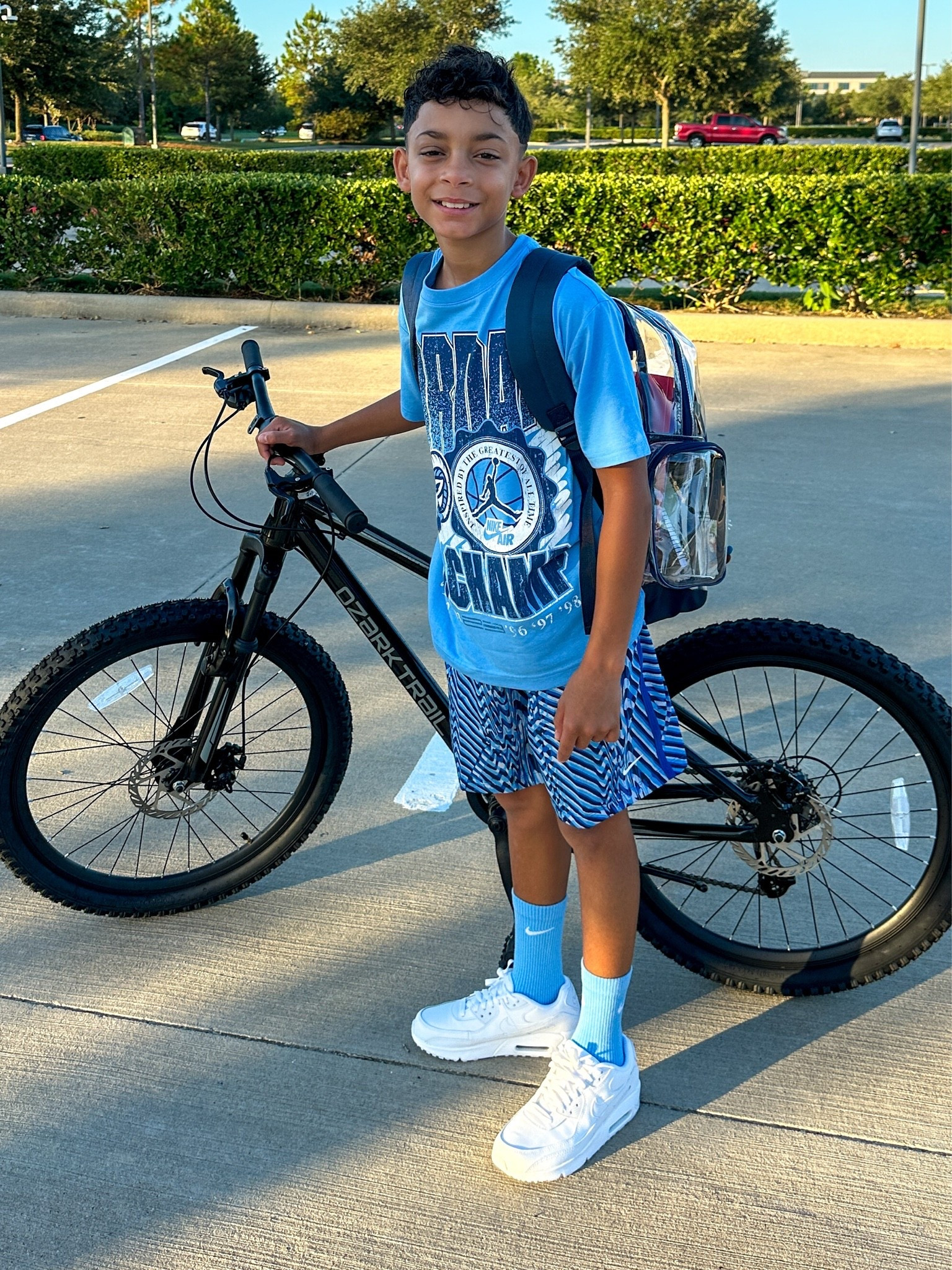 Back to school #fashion #backtoschool #outdoors
