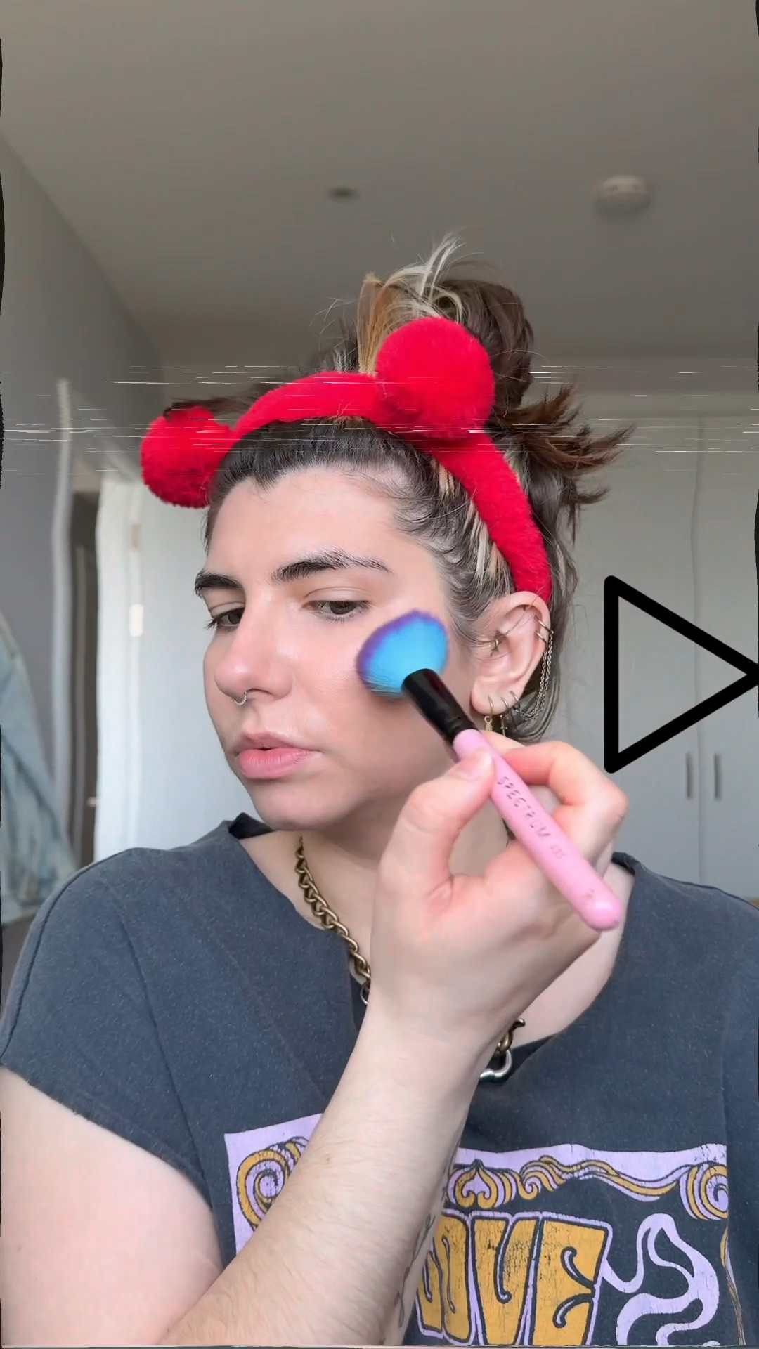 trying out new viral makeup products

💋milk makeup hydro grip primer
💋rare beauty soft pinch liquid blush in grateful (red blush)
💋maybelline superfluff brow mousse 260 deep brown
💋clinique high impact shadow + definer in café au lait
💋 nars eyeshadow quad in orgasm 
💋 maybelline superstar teddy tint in current mood
💋 nars light reflecting makeup setting mist

#LTKmakeup #makeup 

#LTKBeauty