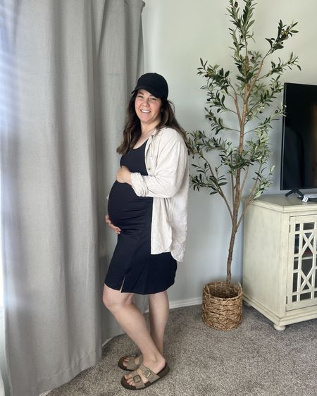 Casual maternity look with a tennis dress - built in shorts 🙌🏼
