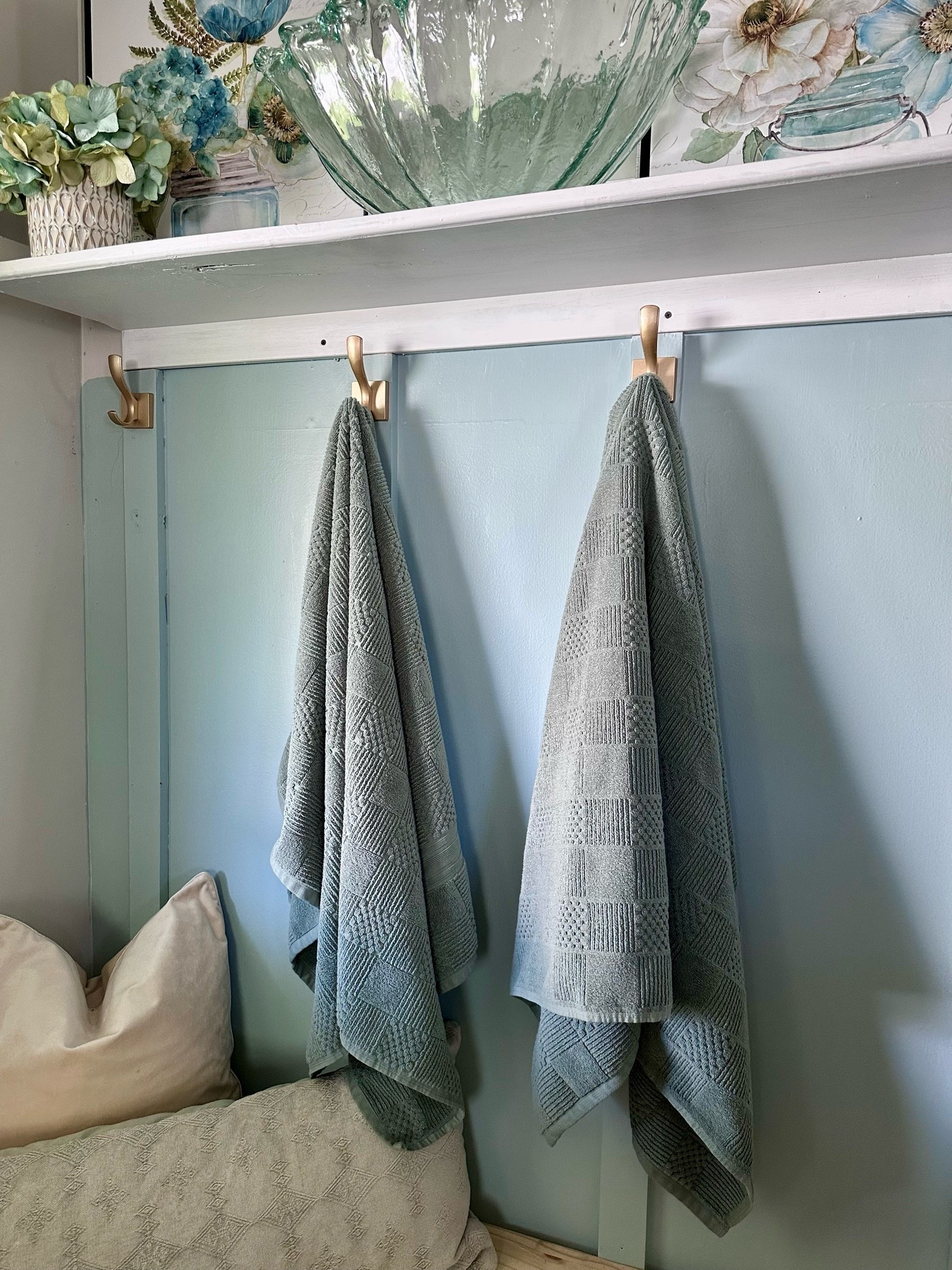It was time for new towels! So many other color options as well🤍

#LTKselfcare #LTKHome #LTKdayinmylife
