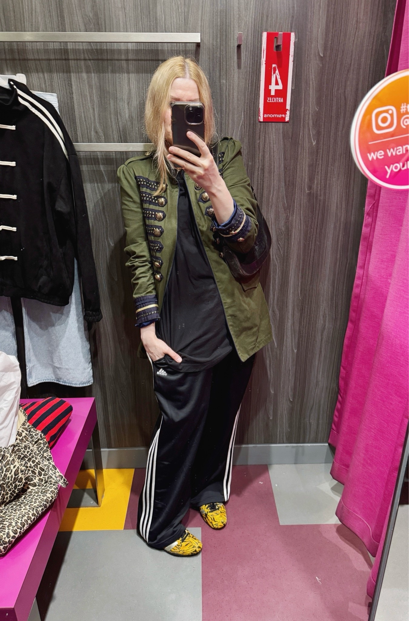 I’ve wanted this jacket since it came out in 2017-ish and I finally found one on Poshmark that wasn’t $200. Not even close to that.  It was a little too warm for a jacket today but I have been waiting 10 years so 🤷‍♀️

Everything preloved or vintage except the sneakers.

#LTKcanada #LTKsummer #LTKstyletip