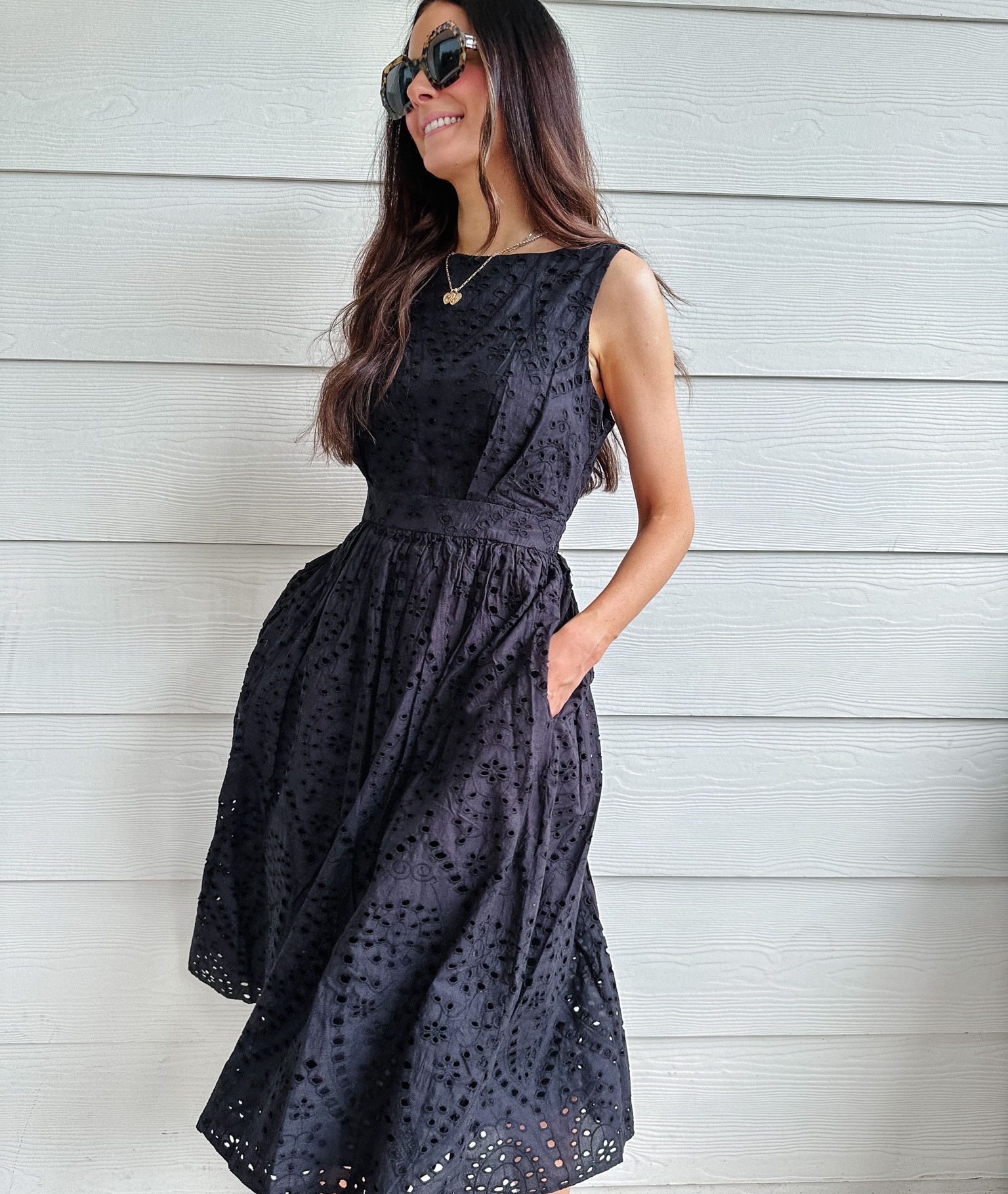This black eyelet dress from Walmart is absolutely beautiful on! Wearing size small, but I’d go down a size! Such a Classic silhouette. @walmartfashion #ad #WalmartFashion 