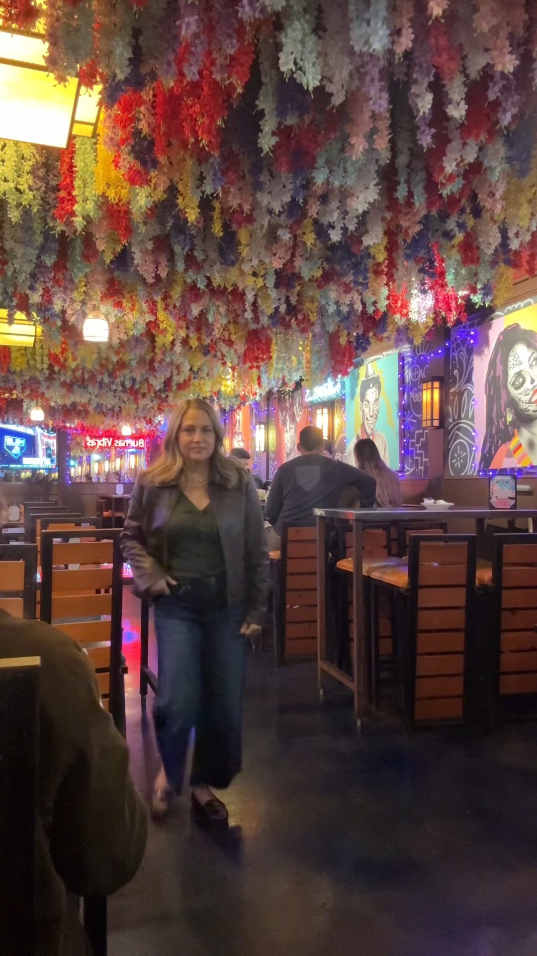 If you’re looking for a pair of jeans that you can wear when you wanna go eat Mexican food with chips and salsa and have dessert after… you are in the right place! 

#LTKgrwm #LTKValentine #LTKOver40