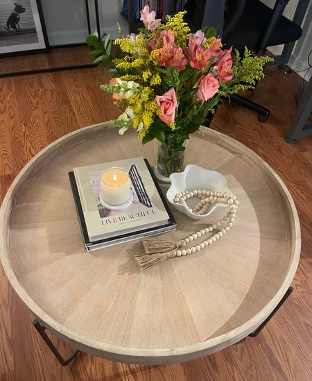Coffee Table Styling, home decor inspo. Farmhouse decor style

#LTKFind #LTKhome #LTKstyletip