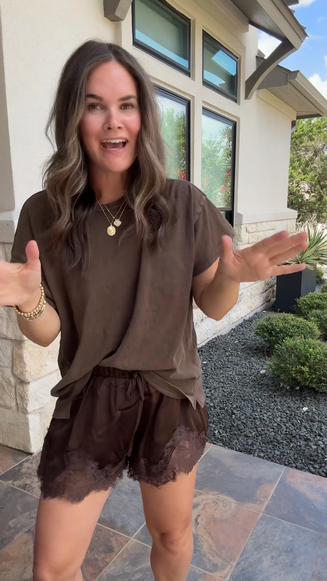 Today's casual OOTD! 😍 Brown is officially my favorite color for fall and I love this monochromatic look!

#LTKSeasonal #LTKootd #LTKmomlife