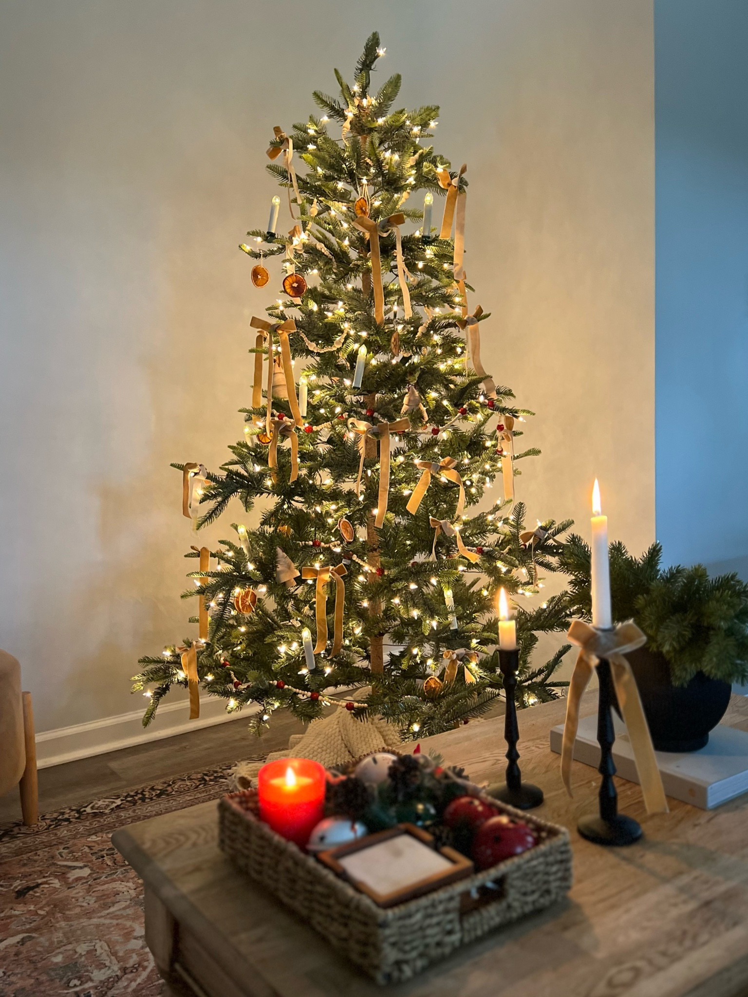 simple Christmas tree

#LTKSeasonal #LTKHoliday #LTKhome